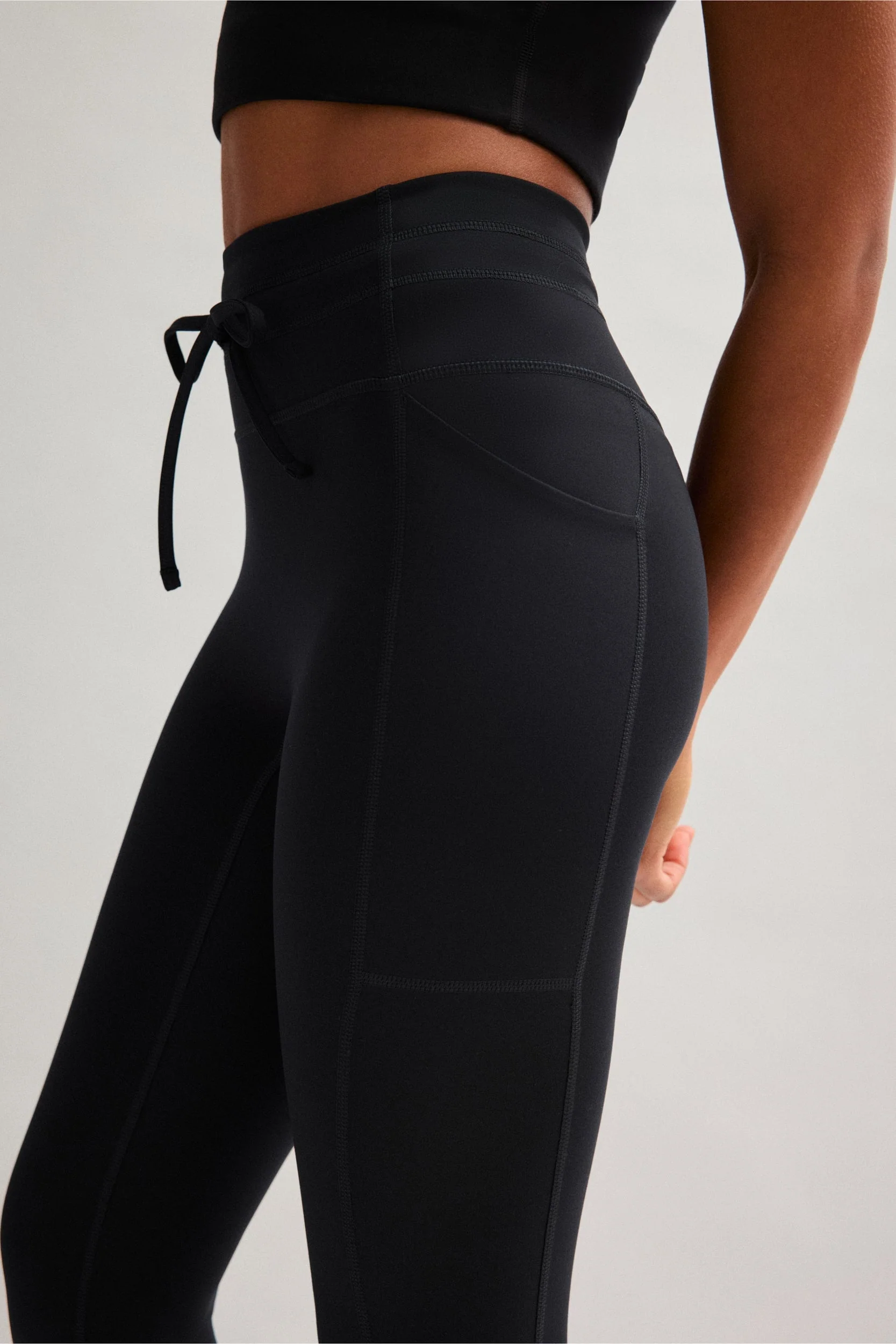 Black Compressive Drawstring Pocket Legging - Image 4