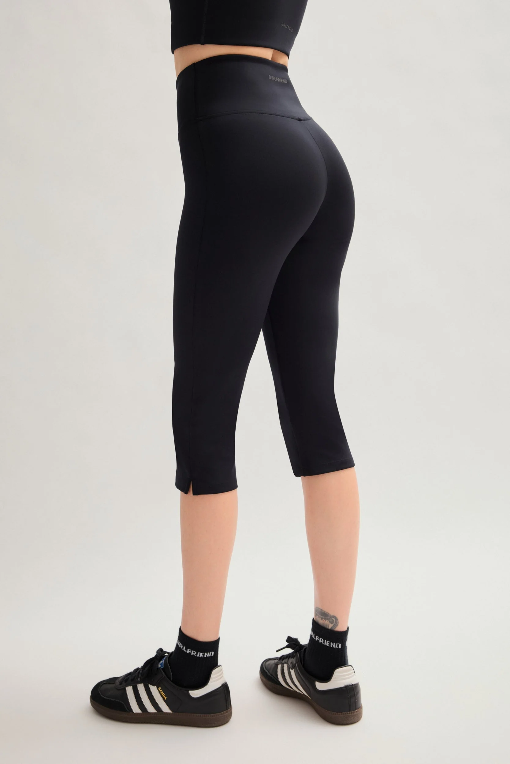 Black Luxe High-Rise Capri - Image 5