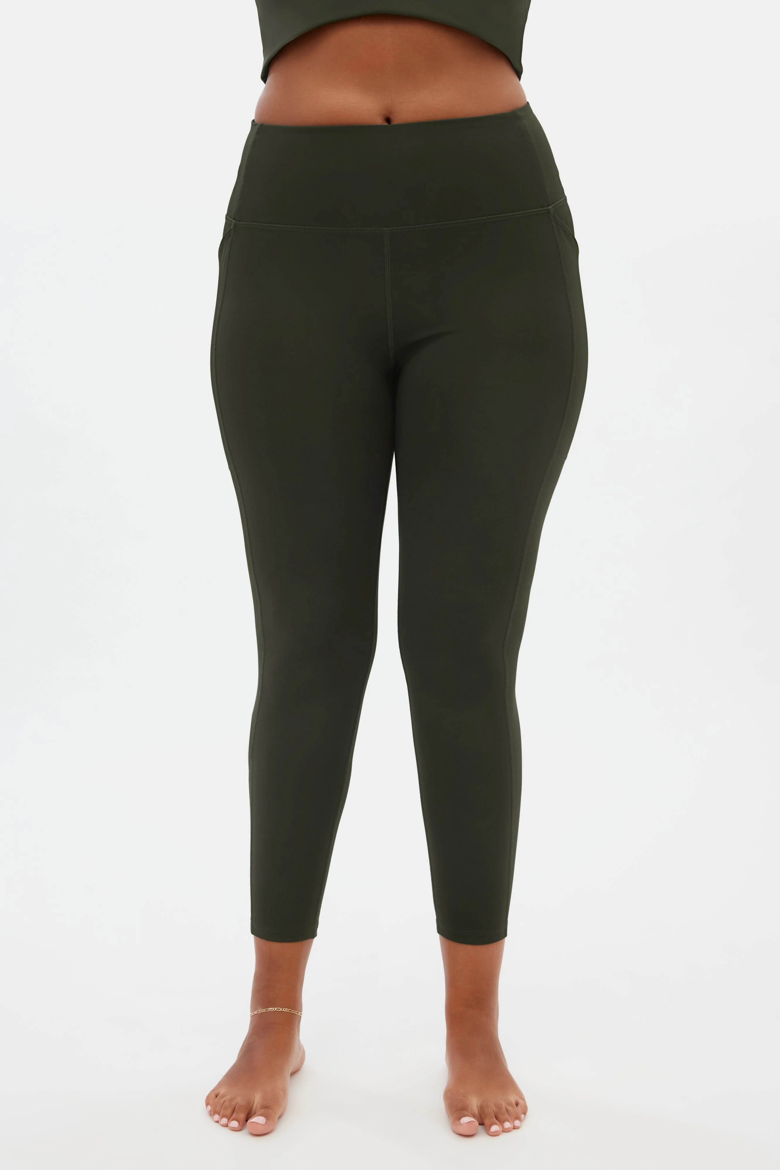 Terrace Compressive Pocket Legging - Image 7