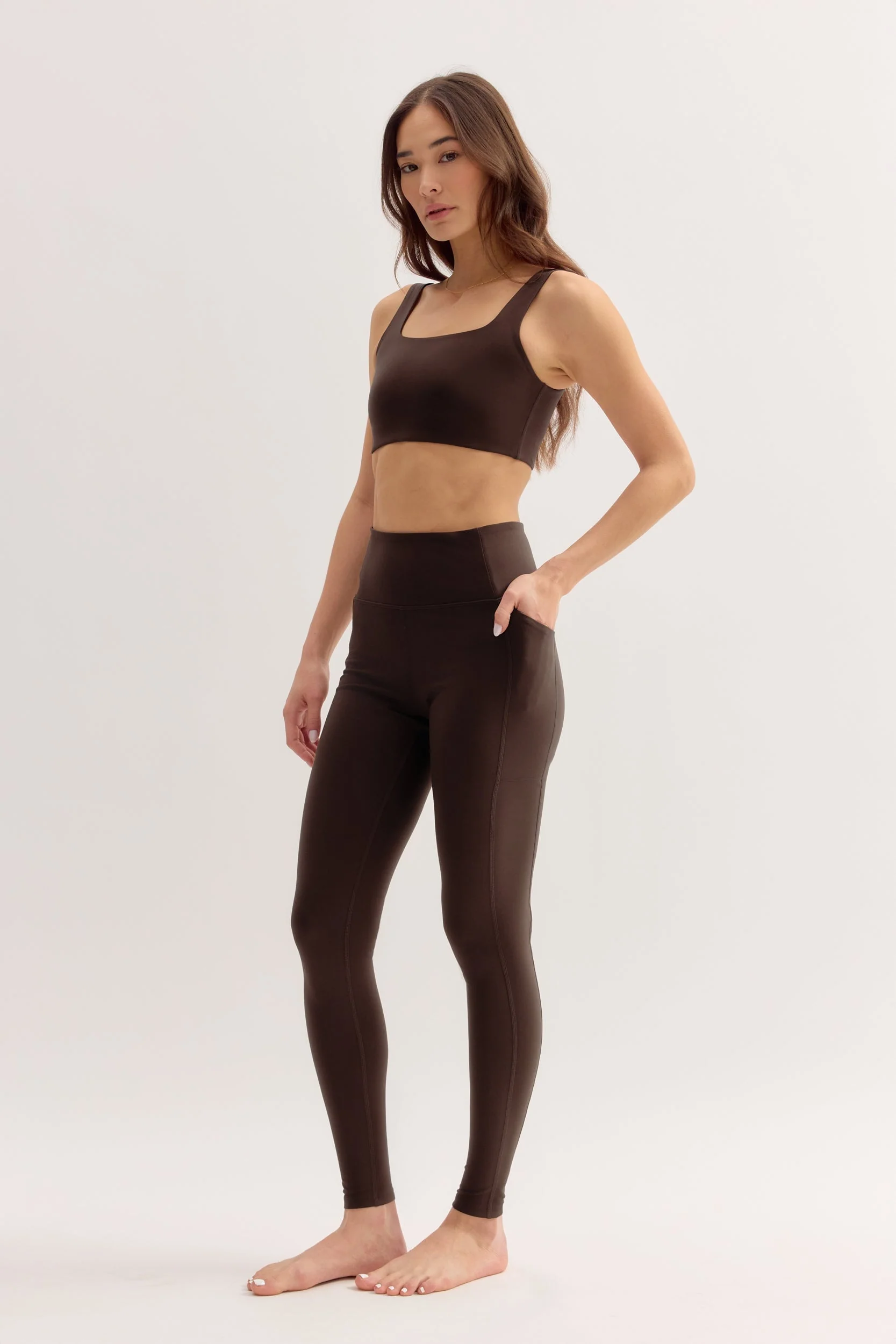Umber Compressive Pocket Legging - Image 3